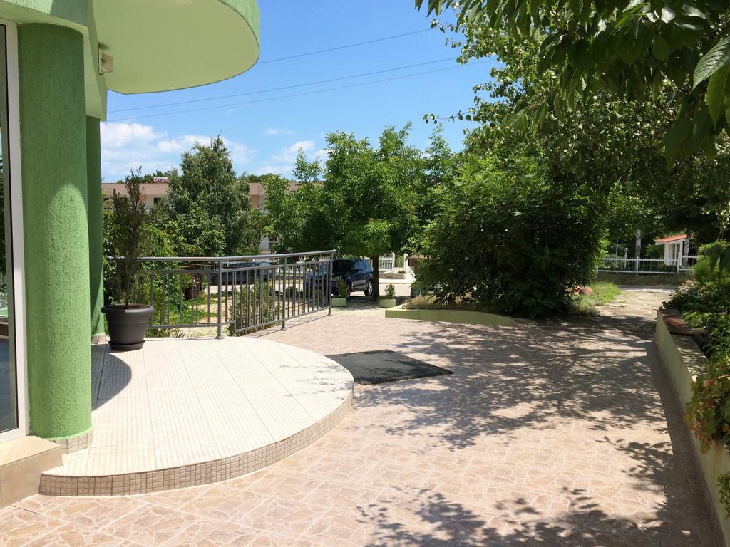 Family Hotel Perla Golden Sands Exterior photo